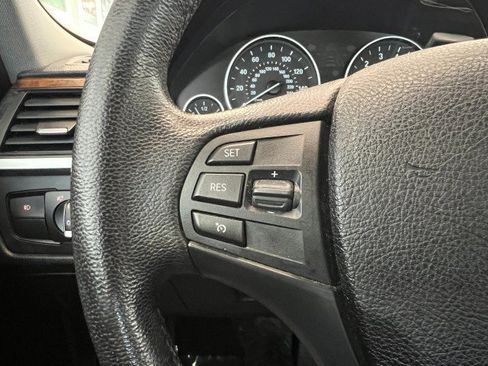 Used 2013 BMW 328i xDrive Sedan AWD/4WD image 24