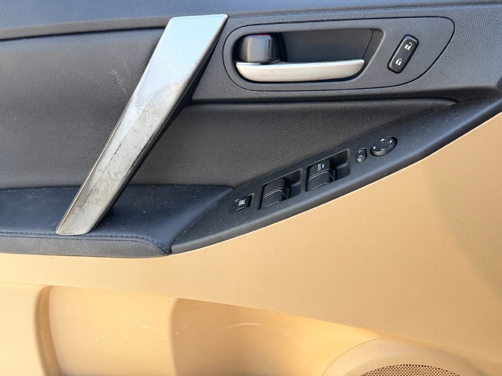 Used 2010 MAZDA MAZDA3 s Grand Touring FWD image 13