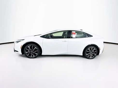 New 2026 Toyota Prius XSE image 5