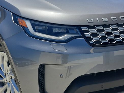 New 2025 Land Rover Discovery S image 34