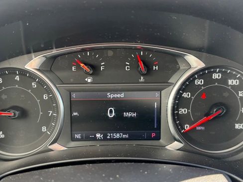 Used 2024 GMC Terrain AT4 w/ LPO, Floor Liner Package AWD/4WD image 23