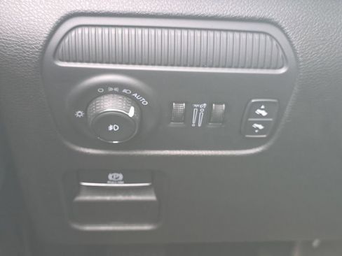 Used 2024 Jeep Wagoneer L Series II w/ Flexible Seating Group AWD/4WD image 35