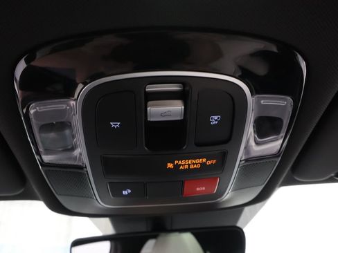Certified 2025 Hyundai Tucson Limited AWD/4WD image 40