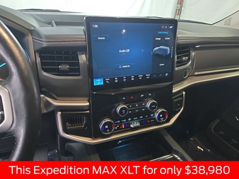 Used 2024 Ford Expedition Max XLT image 29