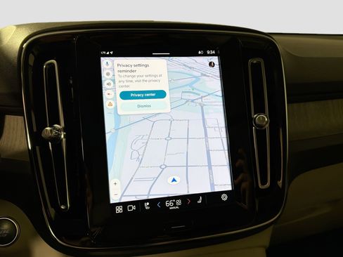 Certified 2023 Volvo XC40 B5 Plus w/ Protection Package Premier image 13