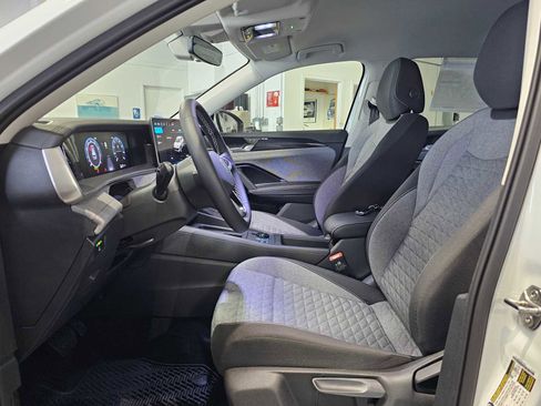 New 2025 Volkswagen Tiguan S image 22