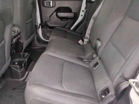 Used 2021 Jeep Gladiator Sport AWD/4WD image 19