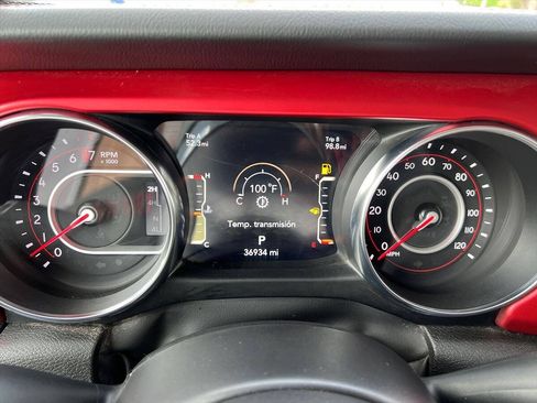 Used 2022 Jeep Gladiator Rubicon w/ LED Lighting Group AWD/4WD image 12