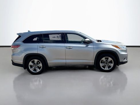 Used 2016 Toyota Highlander Limited Platinum AWD/4WD image 18