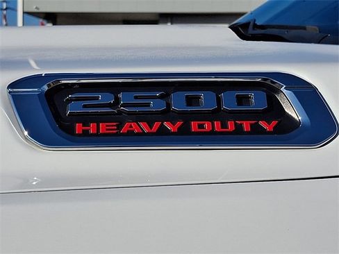 Used 2024 RAM 2500 Tradesman w/ Chrome Appearance Group image 29