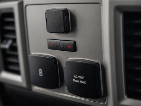 Used 2017 Ford F150 Lariat w/ Equipment Group 502A Luxury image 44