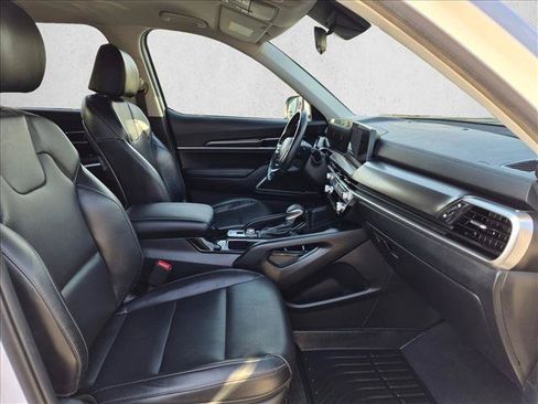 Used 2023 Kia Telluride LX AWD/4WD image 20