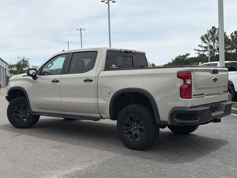 Used 2026 Chevrolet Silverado 1500 ZR2 w/ Dark Appearance Package AWD/4WD image 8
