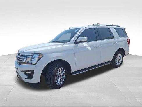Used 2021 Ford Expedition XLT RWD image 3