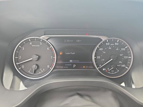 Used 2022 Nissan Rogue SV FWD image 18