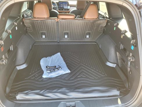 New 2026 Subaru Outback Touring XT AWD/4WD image 18