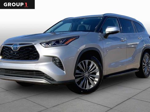 Used 2020 Toyota Highlander Platinum AWD/4WD image 1