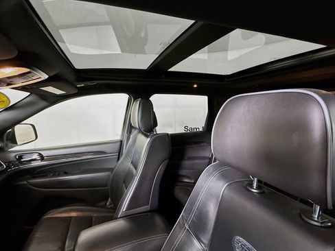 Used 2020 Jeep Grand Cherokee Overland image 20