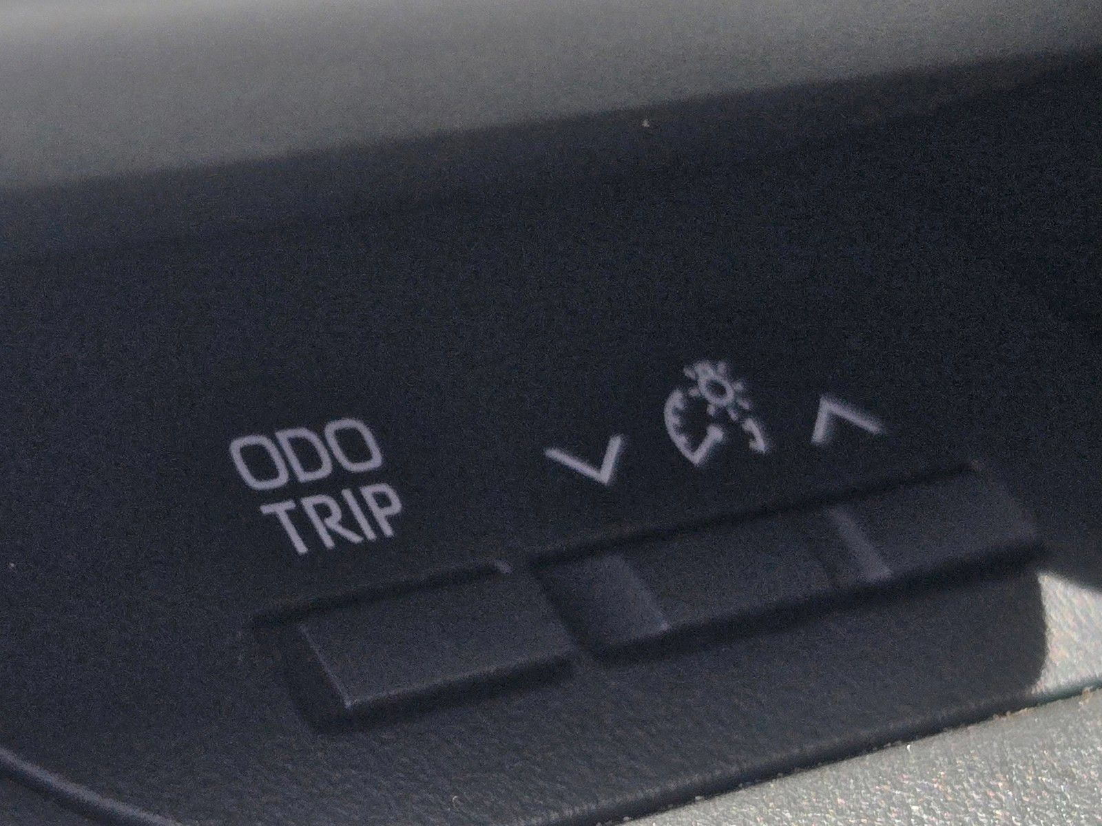 Used 2021 Toyota Highlander LE FWD image 14