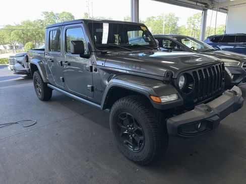 Used 2021 Jeep Gladiator Sport AWD/4WD image 1