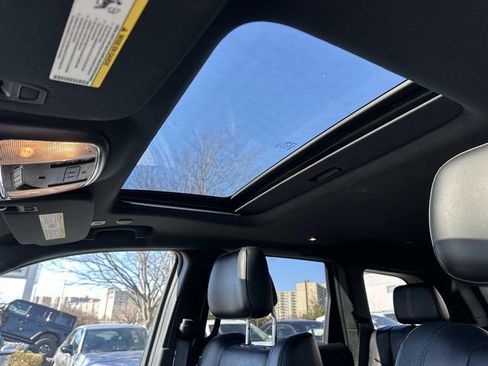 Used 2022 Jeep Grand Cherokee Laredo X image 22