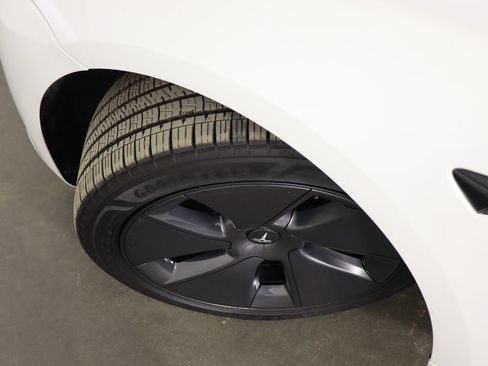 Used 2023 Tesla Model 3 Standard Range RWD image 47