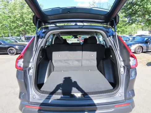 Used 2024 Honda CR-V LX image 11