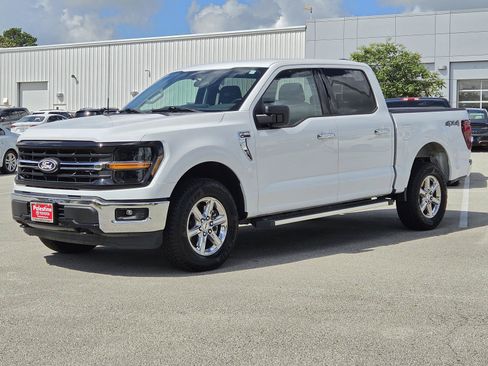Used 2025 Ford F150 XLT w/ Equipment Group 301A Standard AWD/4WD image 3