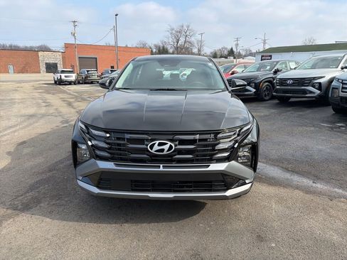 New 2026 Hyundai Tucson Blue SE AWD/4WD image 2
