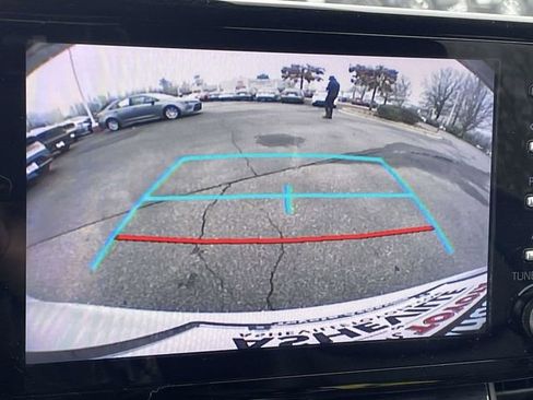 Used 2022 Toyota Sienna LE image 27