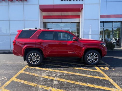 New 2026 Toyota 4Runner Limited AWD/4WD image 4