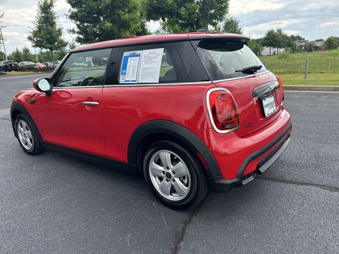 Used 2024 MINI Cooper 2-Door Hardtop FWD image 7