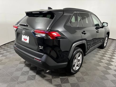 Certified 2025 Toyota RAV4 XLE AWD/4WD image 5