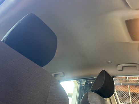 Used 2023 Nissan Rogue SV FWD image 25