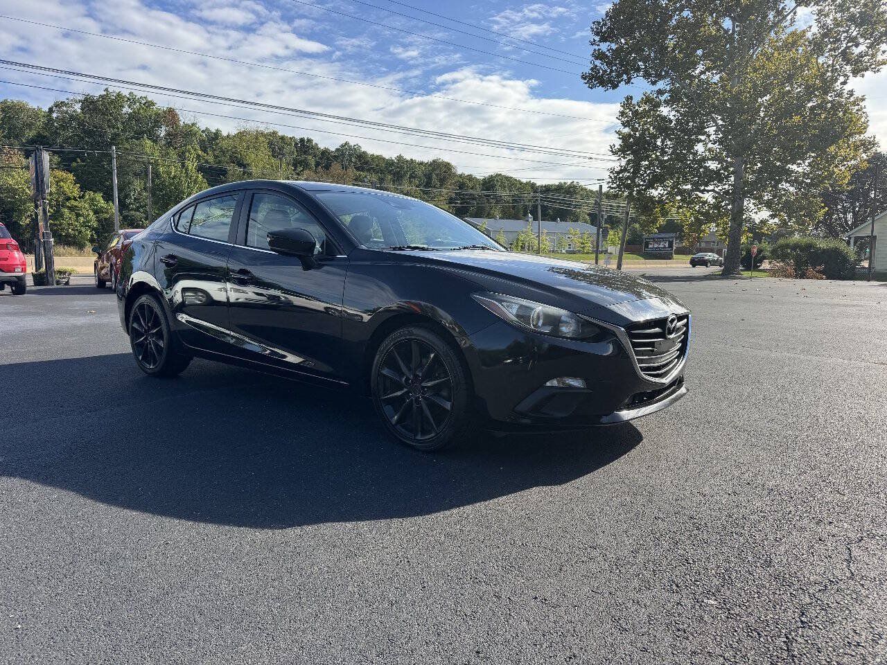 Used 2018 MAZDA MAZDA3 Touring FWD image 4