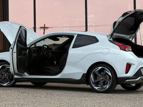 Used 2019 Hyundai Veloster Turbo FWD image 29
