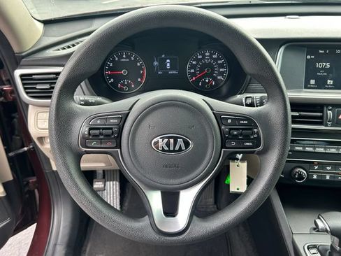 Used 2018 Kia Optima LX FWD image 16