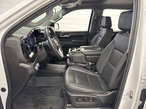 Used 2022 GMC Sierra 1500 SLT w/ X31 Off-Road Package image 15
