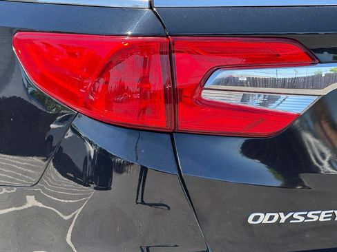 Used 2018 Honda Odyssey EX-L image 28