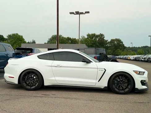 Used 2016 Ford Mustang Shelby GT350 w/ Technology Package RWD image 38