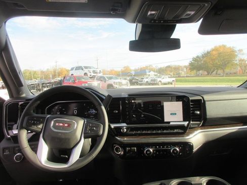 New 2026 GMC Sierra 1500 SLE AWD/4WD image 12