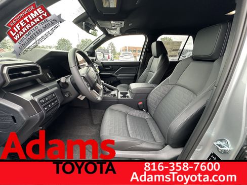 New 2026 Toyota 4Runner TRD Off-Road Premium AWD/4WD image 5