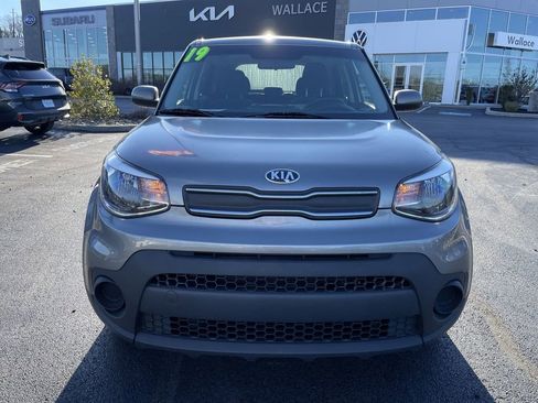 Used 2019 Kia Soul image 2