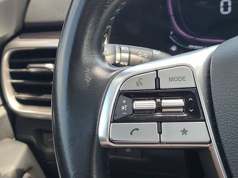 Used 2025 Kia Telluride S FWD image 18