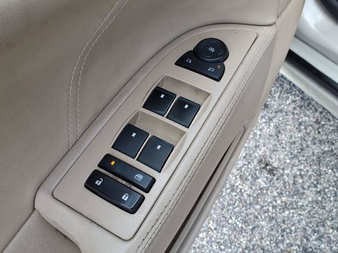 Used 2011 Buick Lucerne CXL w/ Driver Confidence Package FWD image 10