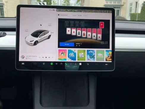 Used 2023 Tesla Model 3 Standard Range RWD image 14