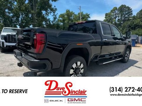 New 2026 GMC Sierra 2500 Denali w/ Denali Reserve Package AWD/4WD image 8