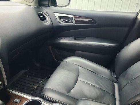 Used 2015 Nissan Pathfinder SL w/ SL Premium Package image 23