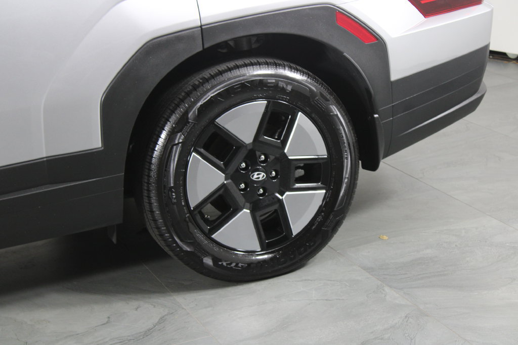 Certified 2026 Hyundai Santa Fe SEL FWD image 15
