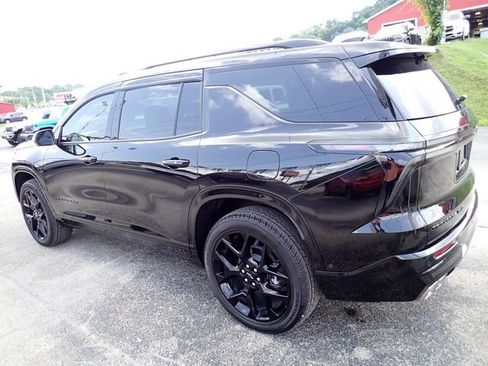 Used 2026 Chevrolet Traverse RS w/ LPO, Floor Liner Package AWD/4WD image 3